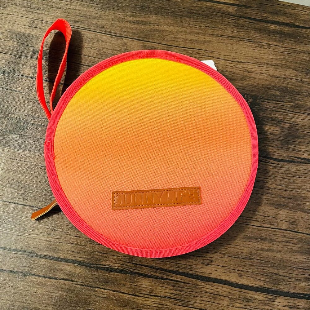 NEW Sunny Life Picnic Dining Set for 2 with travel case